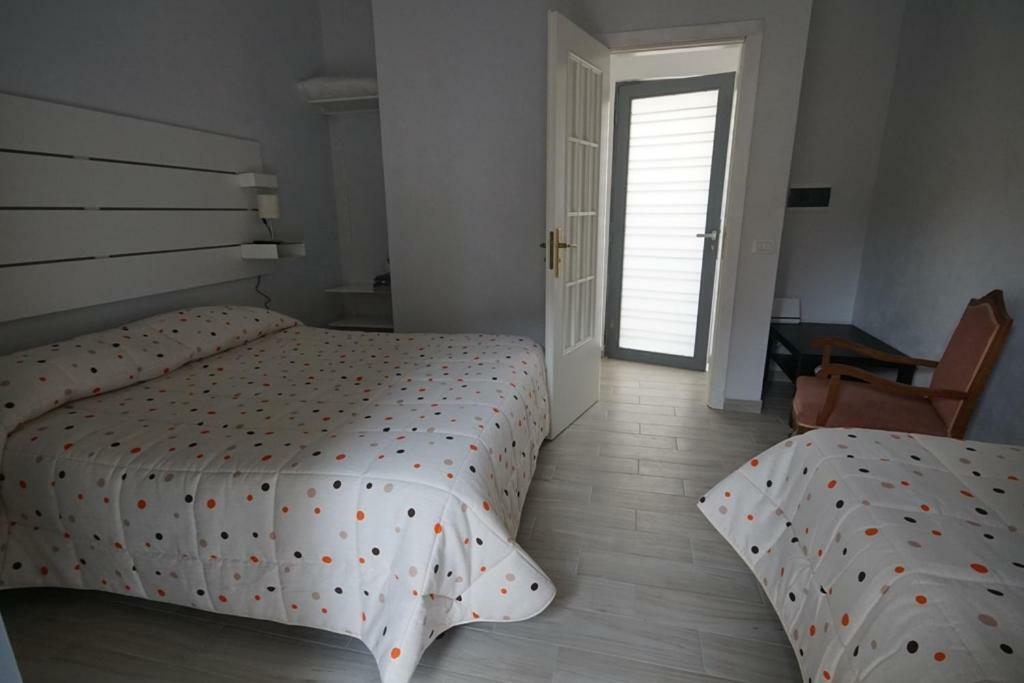 Locazione Turistica Domus Re Bed and Breakfast Agrigento Exteriör bild